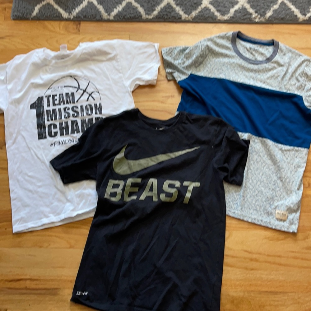 Men’s small tshirts